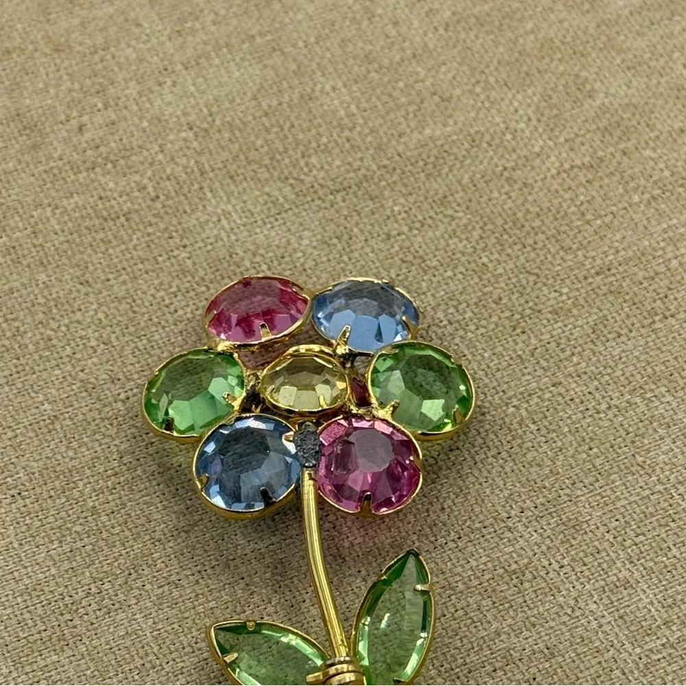 Vintage uranium glass 1980s Elegant Multicolor Floral Brooch - Picture 6 of 9